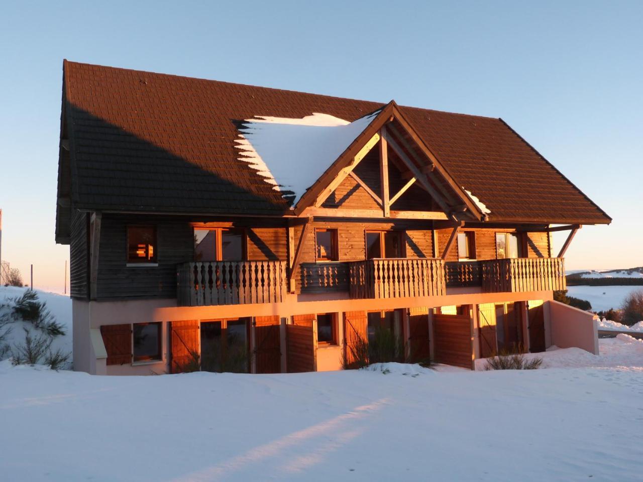 Residence Le Bois De La Reine Super Besse Exterior photo